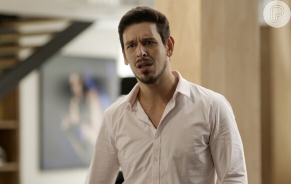 Lázaro (João Vicente de Castro) pode ser o pai do filho de Marisa (Júlia Rabello), na novela 'Rock Story'