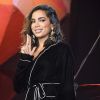 Anitta agita web ao cantar 'Switch' com Iggy Azalea na TV americana: 'Lacre'