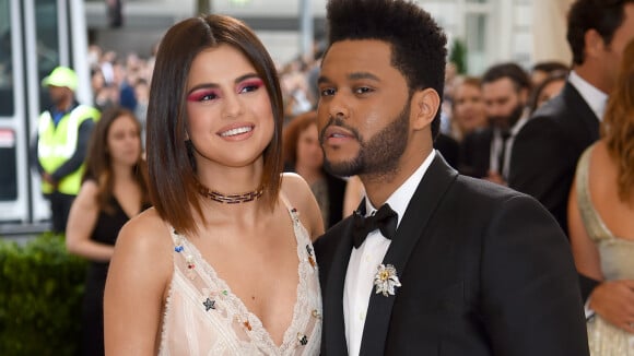 Selena Gomez fala sobre namoro com The Weeknd pela 1ª vez: 'Coração e alma'