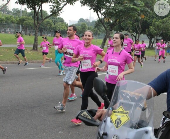 Sophia Abrahão e Juliana Sana participam de maratona no Rio