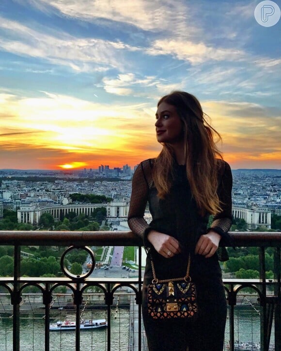 Marina Ruy Barbosa usou looks confortáveis e cheios de estilo durante sua passagem por Paris