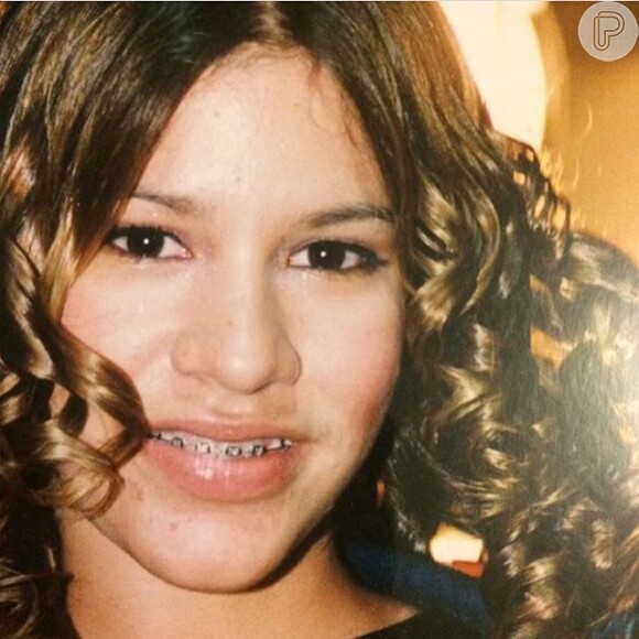A ex-BBB Adriana Sant'Anna surpreendeu ao publicar uma foto da adolescência no Instagram