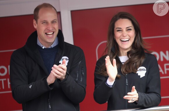 Príncipe William, marido de Kate Middleton, disse que não quer que os filhos cresçam atrás das paredes do palácio