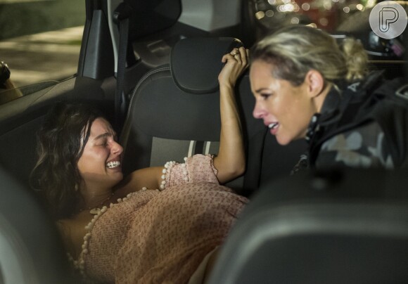 Isis Valverde e Paolla Oliveira choram com parto em 'A Força do Querer' em vídeo publicado pela atriz nesta segunda-feira, dia 29 de maio de 2017