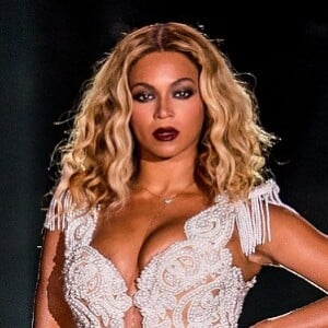 Gravidez de Beyoncé se tornou o assunto mais comentado no Twitter na época