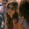 Bruna Marquezine usa óculos de sol Ray-Ban em cena de 'Em Família'
