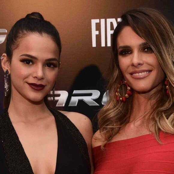 Bruna Marquezine se encontrou com Fernanda Lima no evento da montadora