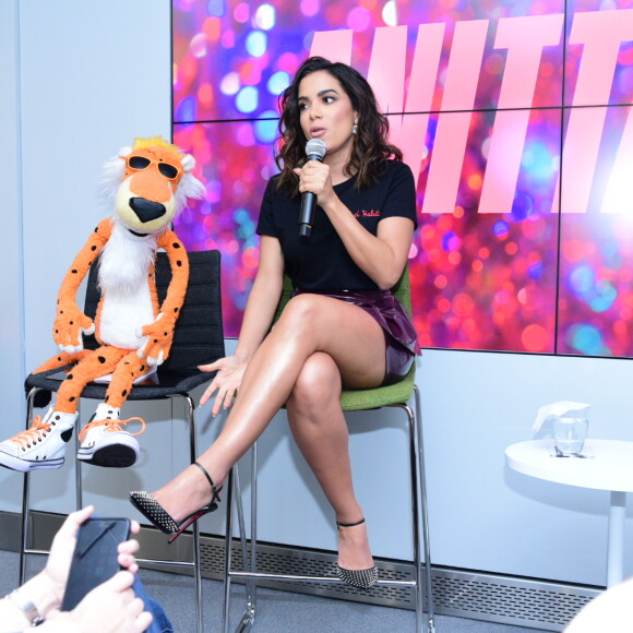 Anitta conta que a rapper a ajudou com o sotaque: 'São fonemas que a gente não aprendeu na infância. Ela me ajudou a tirar alguns erros'