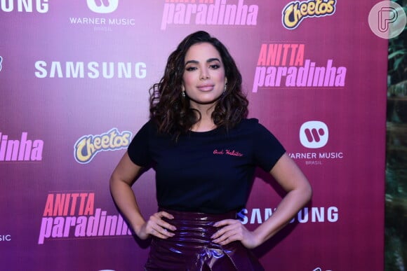Anitta lança clipe 'Paradinha', clipe em espanhol, nesta quarta-feira (31)