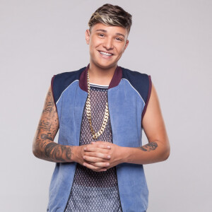 'Ela mora na casa dela, trabalha lá e eu fico com os meus amigos, eles ficam em casa comigo para eu não ficar sozinho', disse MC Gui