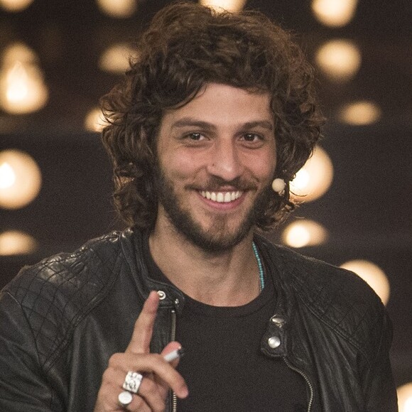 Chay Suede é canceriano