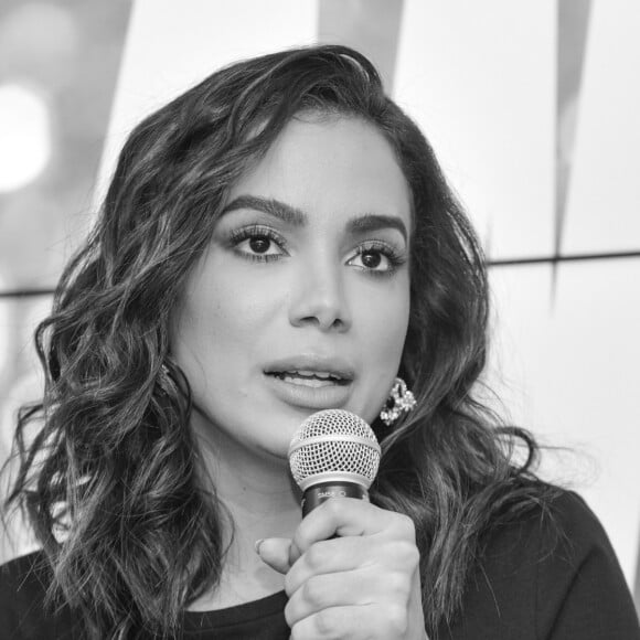 Anitta falou que não tem reprovação do público internacional