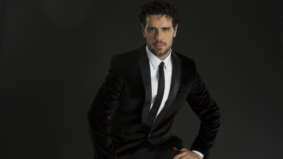 Conheça Thiago Arancam, tenor que é o novo namorado da cantora Paula Fernandes!