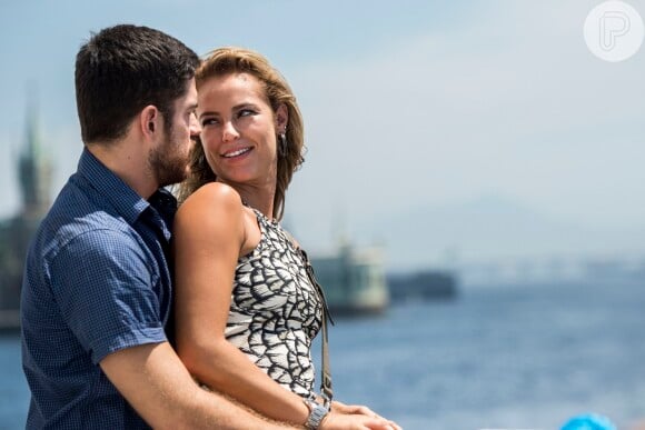 Jeiza (Paolla Oliveira) e Zeca (Marco Pigossi) voltam a namorar na novela 'A Força do Querer'