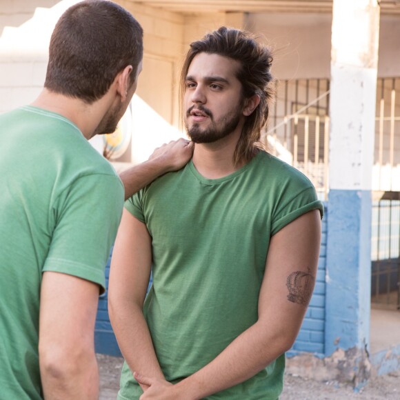 Luan Santana, presidiário no último capítulo de 'Rock Story', não descarta carreira de ator