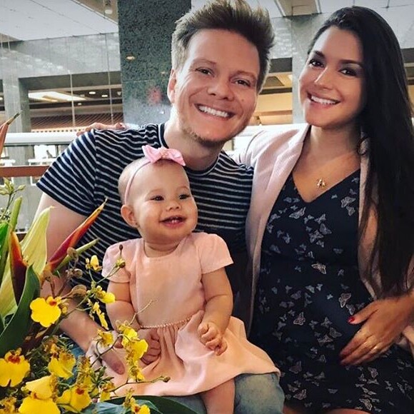 Thais Fersoza disse que Melinda começou a tomar fórmula aos quatro meses