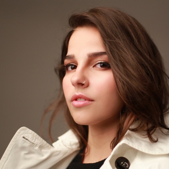 Gabriela Medvedovski, de 24 anos, teve que engordar para a personagem Keyla, da novela 'Malhação - Viva a Diferença', mas não pode comer qualquer coisa: 'Como açaí com granola e mel, por exemplo'