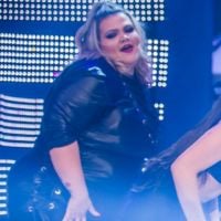 Dançarina plus size de Anitta rouba a cena na TV ao dançar 'Paradinha':'Arrasou'
