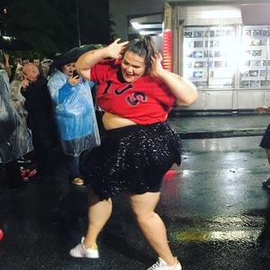 'Pelo que entendi, ela já me conhecida do 'Legendários' e eu dancei com ela ano passado no 'Criança Esperança', com um balé plus size. Ela gostou da ideia e, a partir daí, já fiz alguns trabalhos com a Arielle Macedo, que é coreografa e dançarina dela', acrescentou Thais Carla, bailarina plus size de Anitta