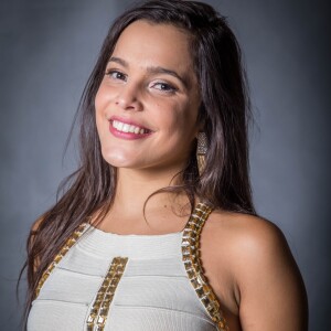 A ex-BBB Emilly afirmou à colegas que está atrás de testes para algum trabalho na TV Globo