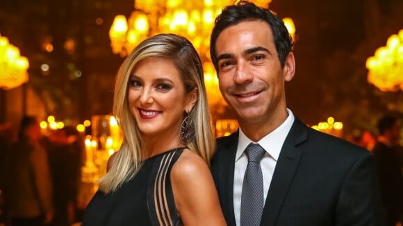 Cesar Tralli e Ticiane Pinheiro anunciam noivado e casal vibra na web: 'Te amo'