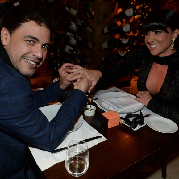 'Não existem barreiras contra o amor', garantiu Zezé Di Camargo no Instagram