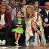 Beyoncé quer ter os gêmeos em casa perto da filha, Blue Ivy, e da família