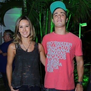 Thiago Rodrigues esclareceu que foi buscar a chave de casa com a ex-mulher, Cris Dias