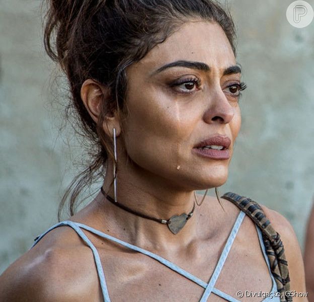Juliana Paes usa gelo para desinchar os olhos após cena de choro na ...