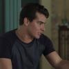 Júlio (Thiago Martins) confessa o roubo e se justifica para Evandro (Paulo Vilhena), na novela 'Pega Pega'