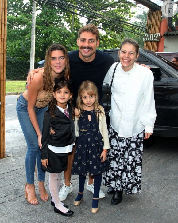 Mariana Goldfarb disse que mantém ótima relação com Sofia, de 5 anos, filha de Cauã Reymond com Grazi Massafera