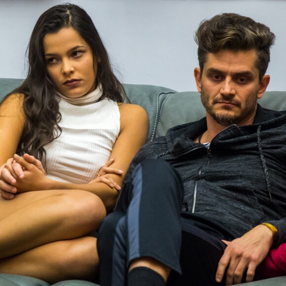A ex-BBB Emilly Araújo negou ter mandada indireta a Marcos Härter nesta sexta-feira, 16 de junho de 2017