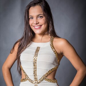 A ex-BBB Emilly foi acusada de mandar indireta após cantar músicas de superação em seu Stories