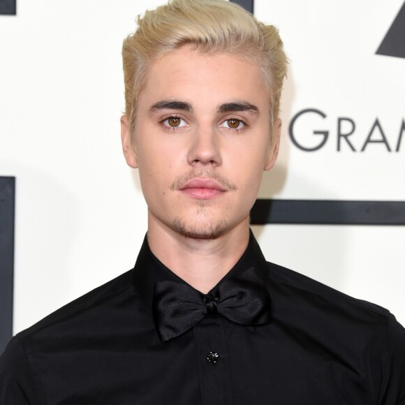 Nicolas Prattes foi comparado a Justin Bieber após a mudança de visual