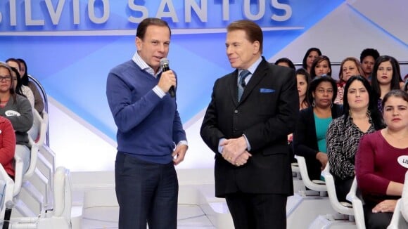 Silvio Santos anuncia que fará quarta cirugia plástica: 'Vou dar uma puxada'