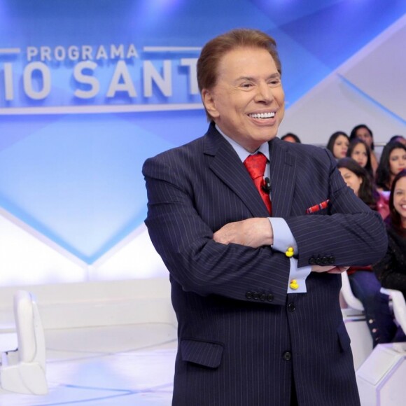 Silvio Santos demonstrou-se um pouco indeciso em relação ao procedimento: 'Mas disseram que basta ir na esteticista e aplicar o botox, que não precisaria fazer cirurgia, não sei'