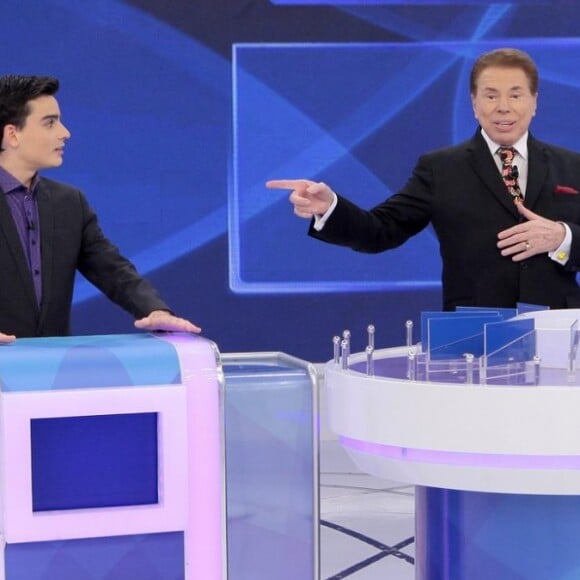 Silvio Santos tentou unir Dudu Camargo e Maisa Silva no seu programa deste domingo, 18 de junho de 2017: 'Por muitos anos eu fui promotor de casamentos'