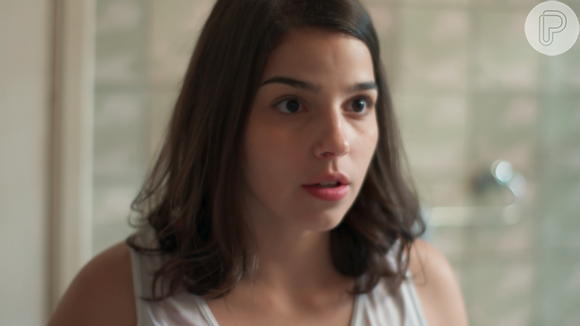 Na novela 'Malhação - Viva a Diferença', Keyla (Gabriela Medvedovski) volta a procurar por Deco (Pablo Morais), pai de seu filho