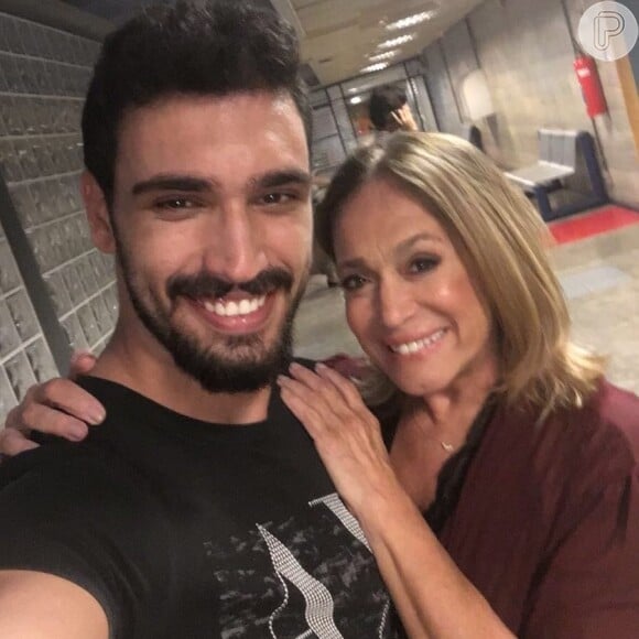 Susana Vieira anunciou a entrada de Eduardo Parlagreco como seu par romântico na série 'Os Dias Eram Assim', em seu Instagram