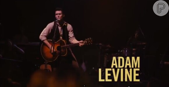 Adam Levine interpreta um astro do rock em ascensão em sua estreia nos cinemas, no filme 'Begin Again' (1° de abril de 2014)