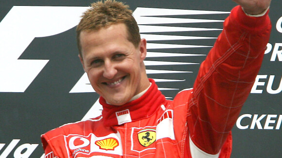 Schumacher apresenta leve melhora e tem 'momento de consciência'