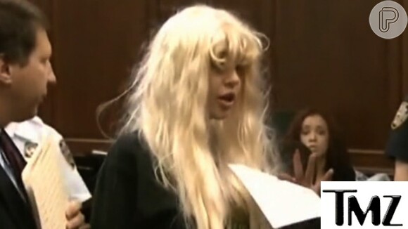 Amanda parecia desnorteada em um de seus momentos no tribunal