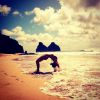 Boa forma! Giovanna Ewbank posta foto em curva e mostra cinturinha fina no Instagram