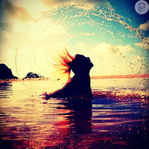 Giovanna Ewbank posta foto em praia em Fernando de Noronha no Instagram: 'Amo!, Natura", legendou