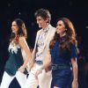Giovanna Antonelli, Tainá Müller e Reynaldo Gianecchini agradam ao público no desfile da TNG, no Fashion Rio