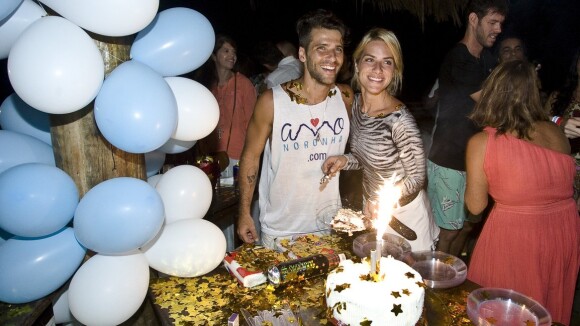 Bruno Gagliasso lança site e ganha festa de aniversário em Fernando de Noronha