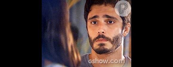 William (Thiago Rodrigues) reencontra Celina (Mariana Rios) abraçada com Matias (Begê Muniz) em 'Além do Horizonte'