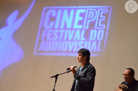 Mateus Solano está nos cinemas no filme 'O Menino do Espelho', um longa-metragem infantil 