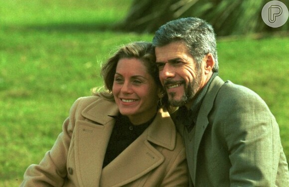 Em 'Laços de Família' (2000), Pedro (José Mayer) mexia com os sentimentos de Helena (Vera Fischer)