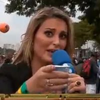 No estilo 'Pânico', Andressa Urach estreia na RedeTV! e entrevista políticos